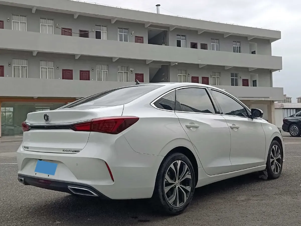 2021 ChangAn Eado 1.4T 160HP L4 7DCT,autocango,china used car exporter,china ev exporter,chinese used car exporter,chinese used ev exporter