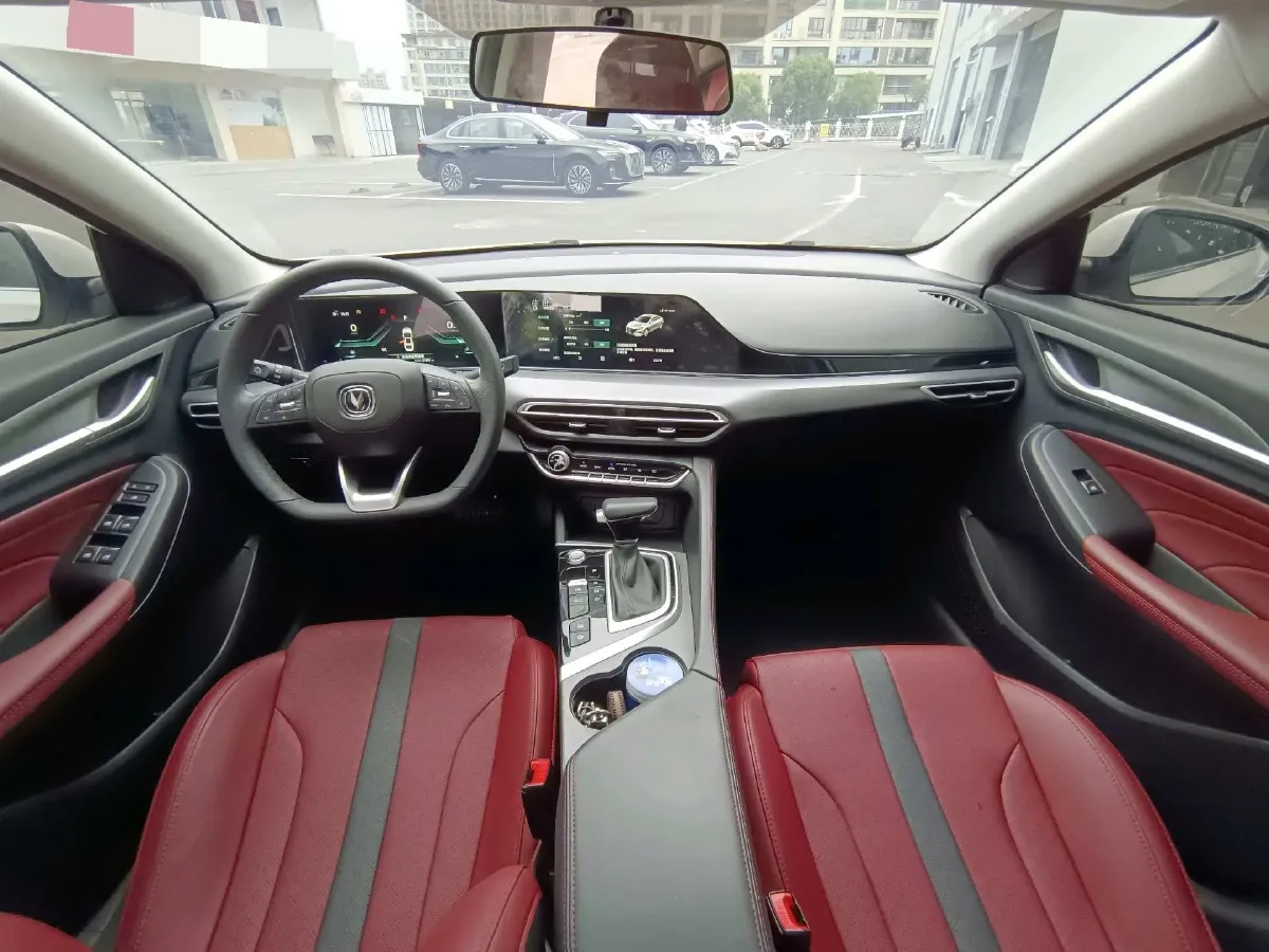 2021 ChangAn Eado 1.4T 160HP L4 7DCT,autocango,china used car exporter,china ev exporter,chinese used car exporter,chinese used ev exporter