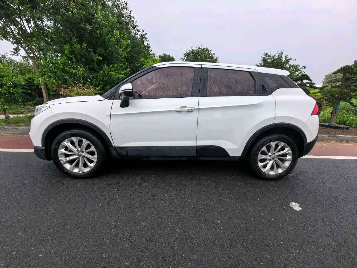 2017 Brilliance Auto V3 1.5L 112HP L4 5AT,autocango,china used car exporter,china ev exporter,chinese used car exporter,chinese used ev exporter