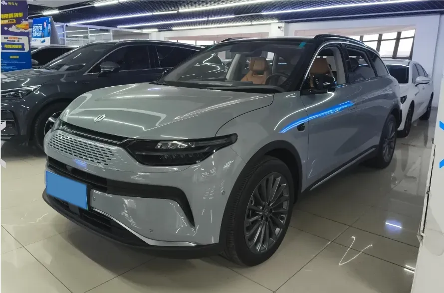 2024 Leapmotor C11 1.5L 95HP L4 REEV 43.74KWH,autocango,china used car exporter,china ev exporter,chinese used car exporter,chinese used ev exporter