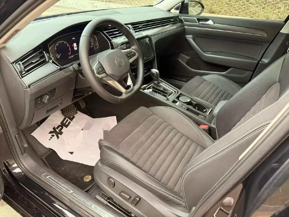 2020 Volkswagen Magotan 2.0T 186HP L4 7DCT,autocango,china used car exporter,china ev exporter,chinese used car exporter,chinese used ev exporter