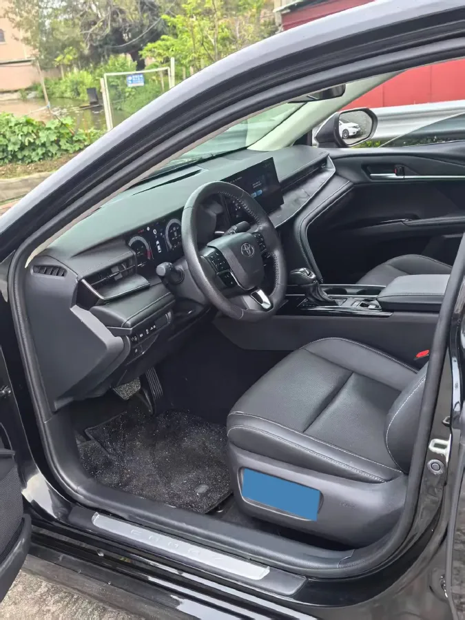 2024 Toyota Camry 2.0L 152HP L4 E-CVT Hybrid,autocango,china used car exporter,china ev exporter,chinese used car exporter,chinese used ev exporter