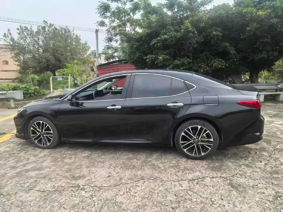 2024 Toyota Camry 2.0L 152HP L4 E-CVT Hybrid,autocango,china used car exporter,china ev exporter,chinese used car exporter,chinese used ev exporter