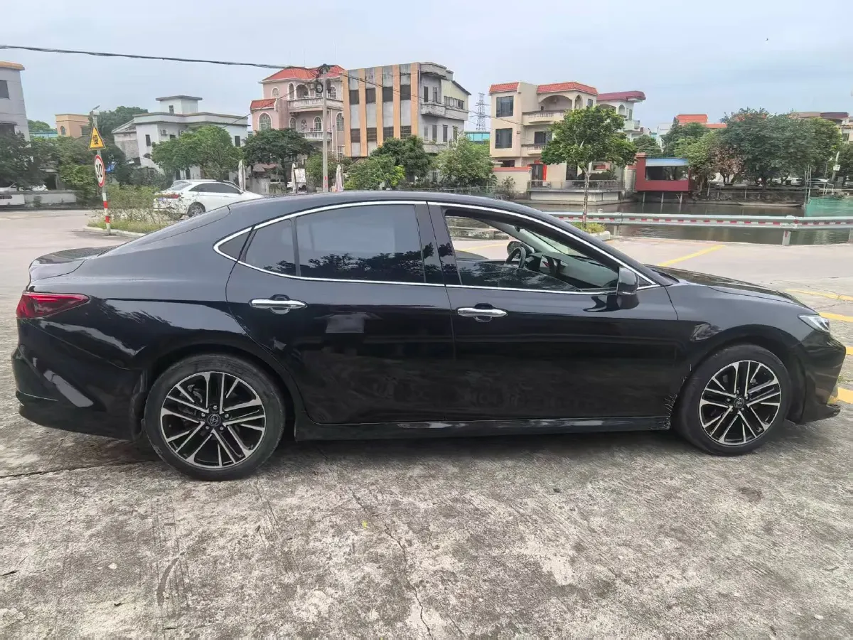 2024 Toyota Camry 2.0L 152HP L4 E-CVT Hybrid,autocango,china used car exporter,china ev exporter,chinese used car exporter,chinese used ev exporter