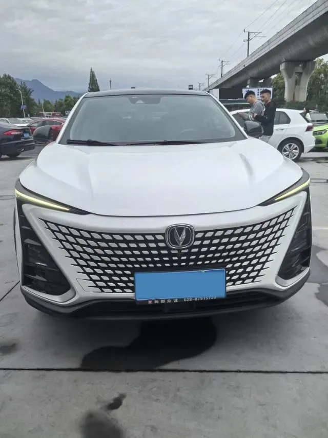 2020 ChangAn UNI-T 1.5T 180HP L4 7DCT,autocango,china used car exporter,china ev exporter,chinese used car exporter,chinese used ev exporter