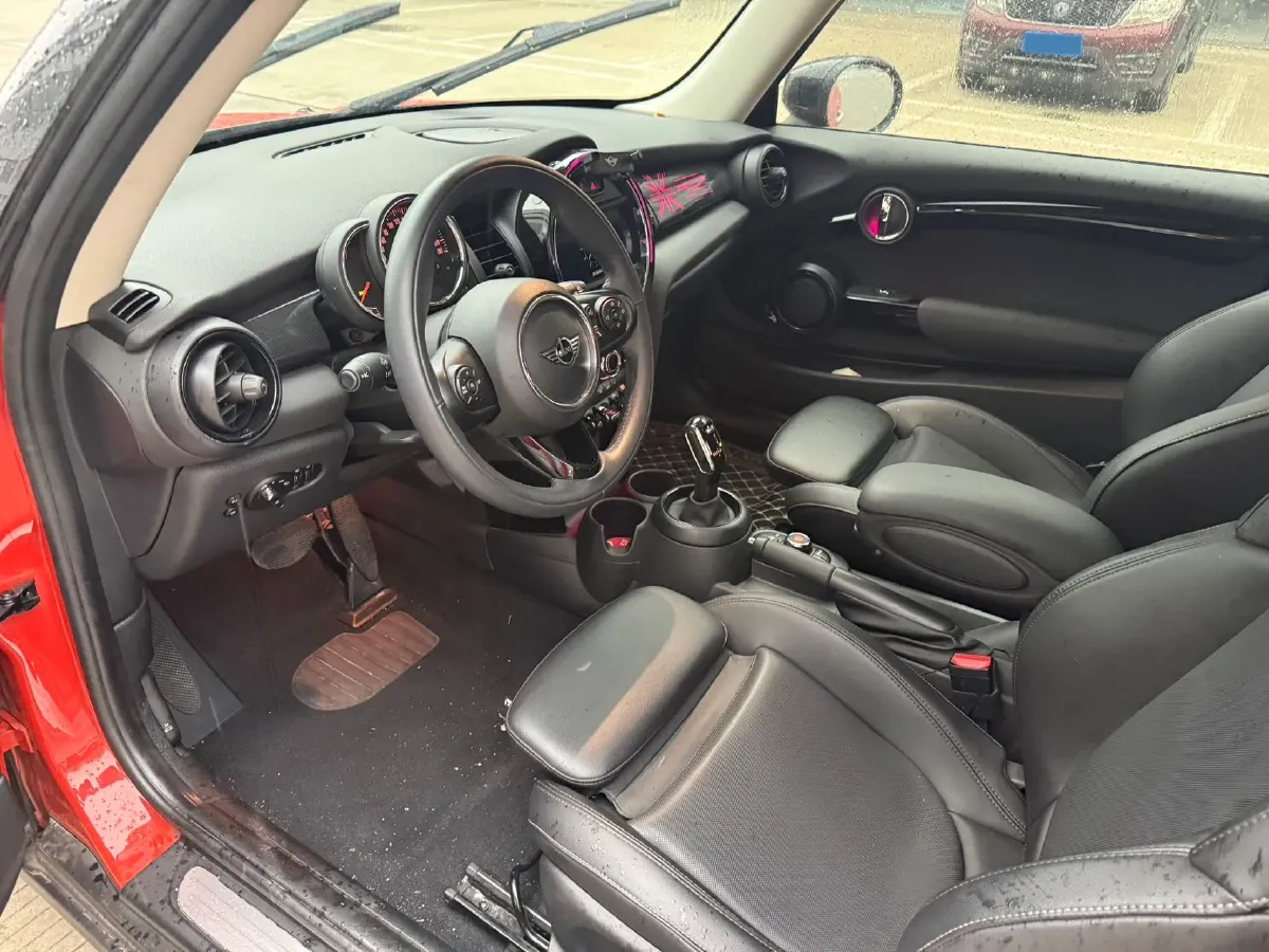 2021 MINI MINI 1.5T 136HP L3 7DCT,autocango,china used car exporter,china ev exporter,chinese used car exporter,chinese used ev exporter