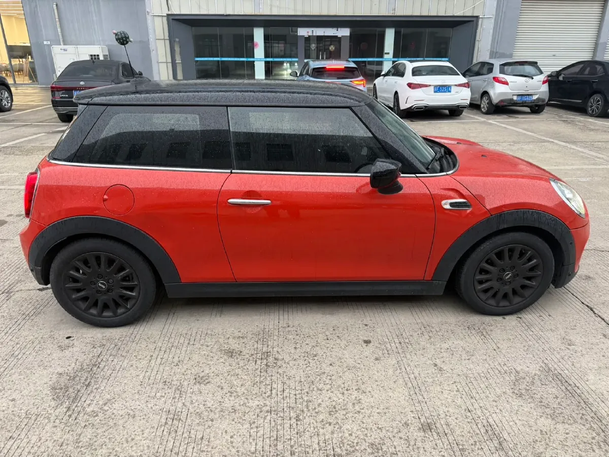2021 MINI MINI 1.5T 136HP L3 7DCT,autocango,china used car exporter,china ev exporter,chinese used car exporter,chinese used ev exporter