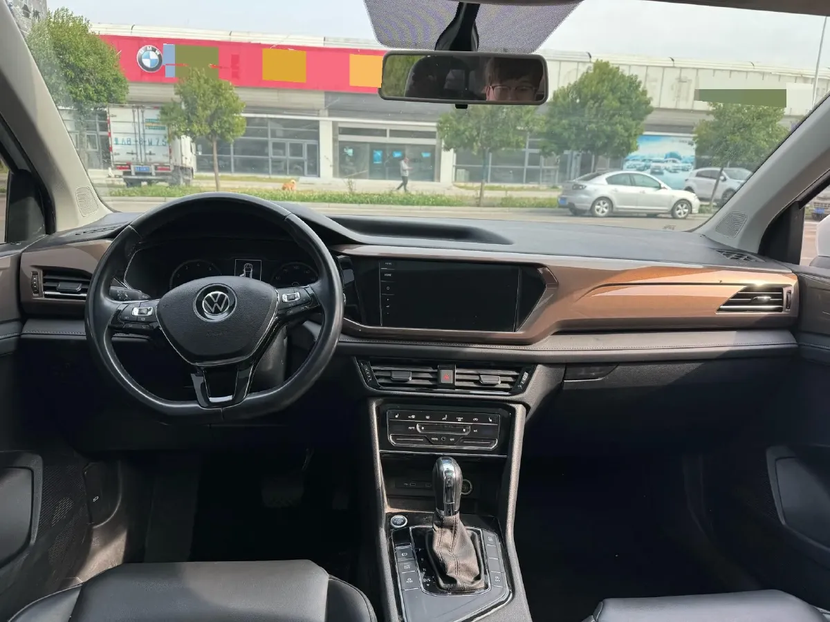 2021 Volkswagen Tharu 1.4T 150HP L4 7DCT,autocango,china used car exporter,china ev exporter,chinese used car exporter,chinese used ev exporter