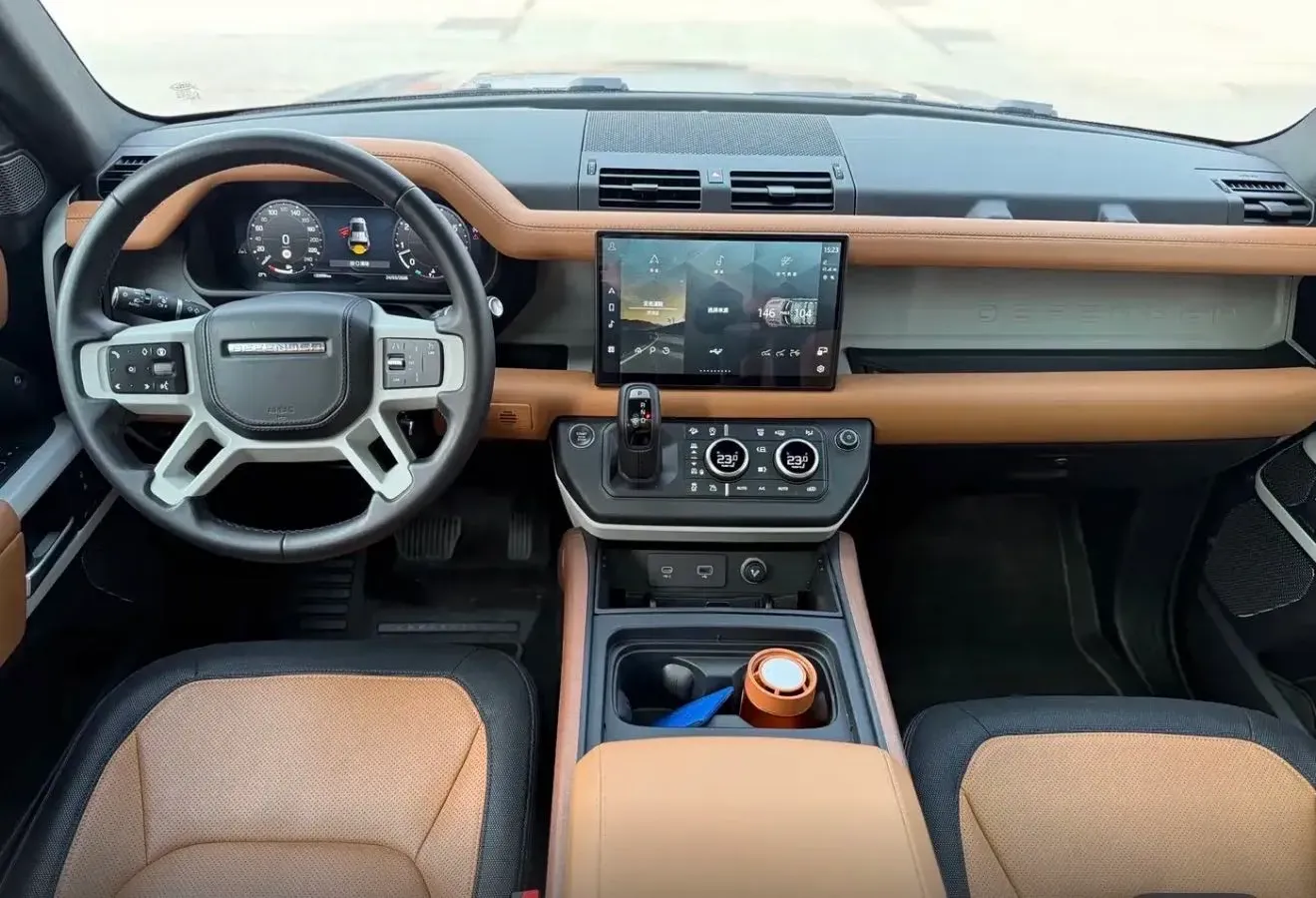 2024 Land Rover Defender 3.0T 400HP L6 8AT,autocango,china used car exporter,china ev exporter,chinese used car exporter,chinese used ev exporter