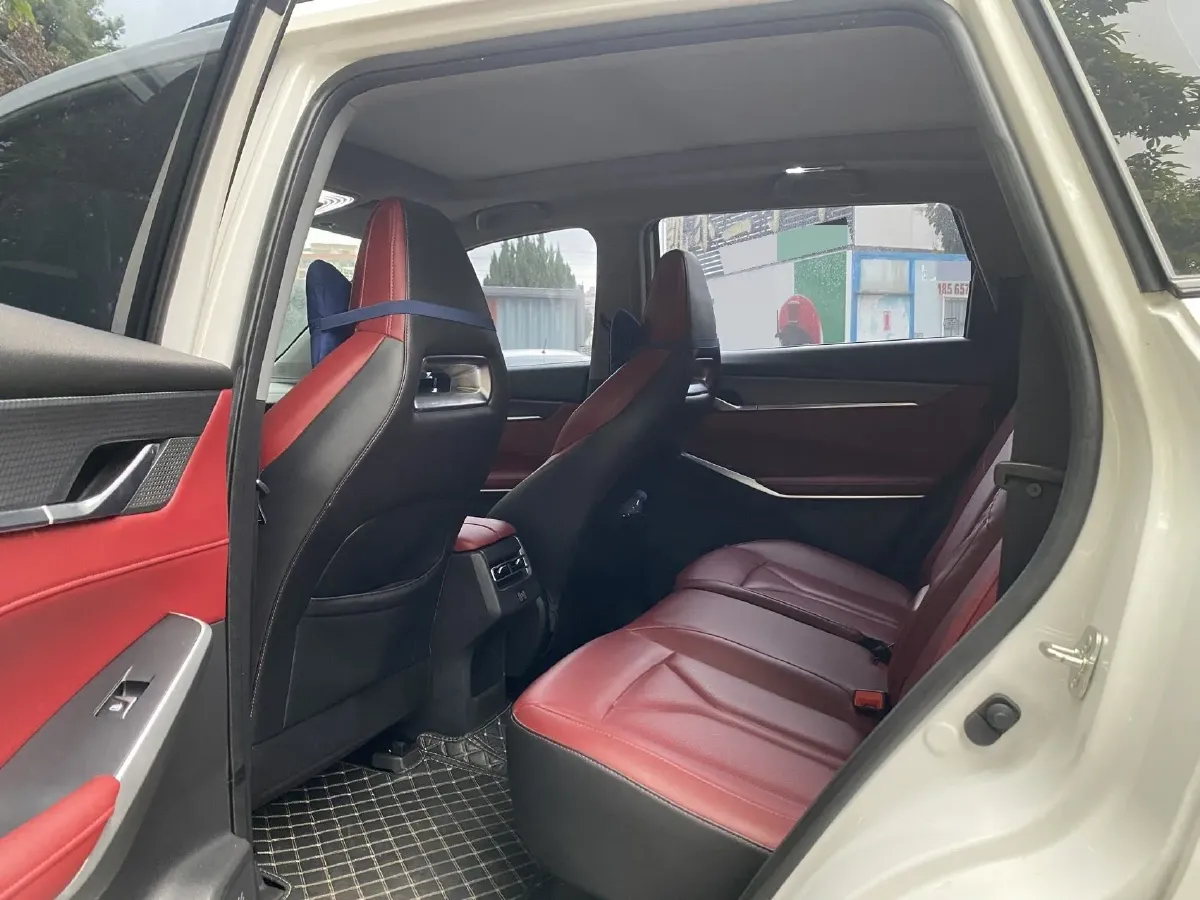 2022 ChangAn CS75 Plus 1.5T 188HP L4 8AT,autocango,china used car exporter,china ev exporter,chinese used car exporter,chinese used ev exporter