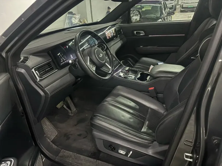 2020 Li ONE Range Extended 131HP REEV 40.5KWH,autocango,china used car exporter,china ev exporter,chinese used car exporter,chinese used ev exporter