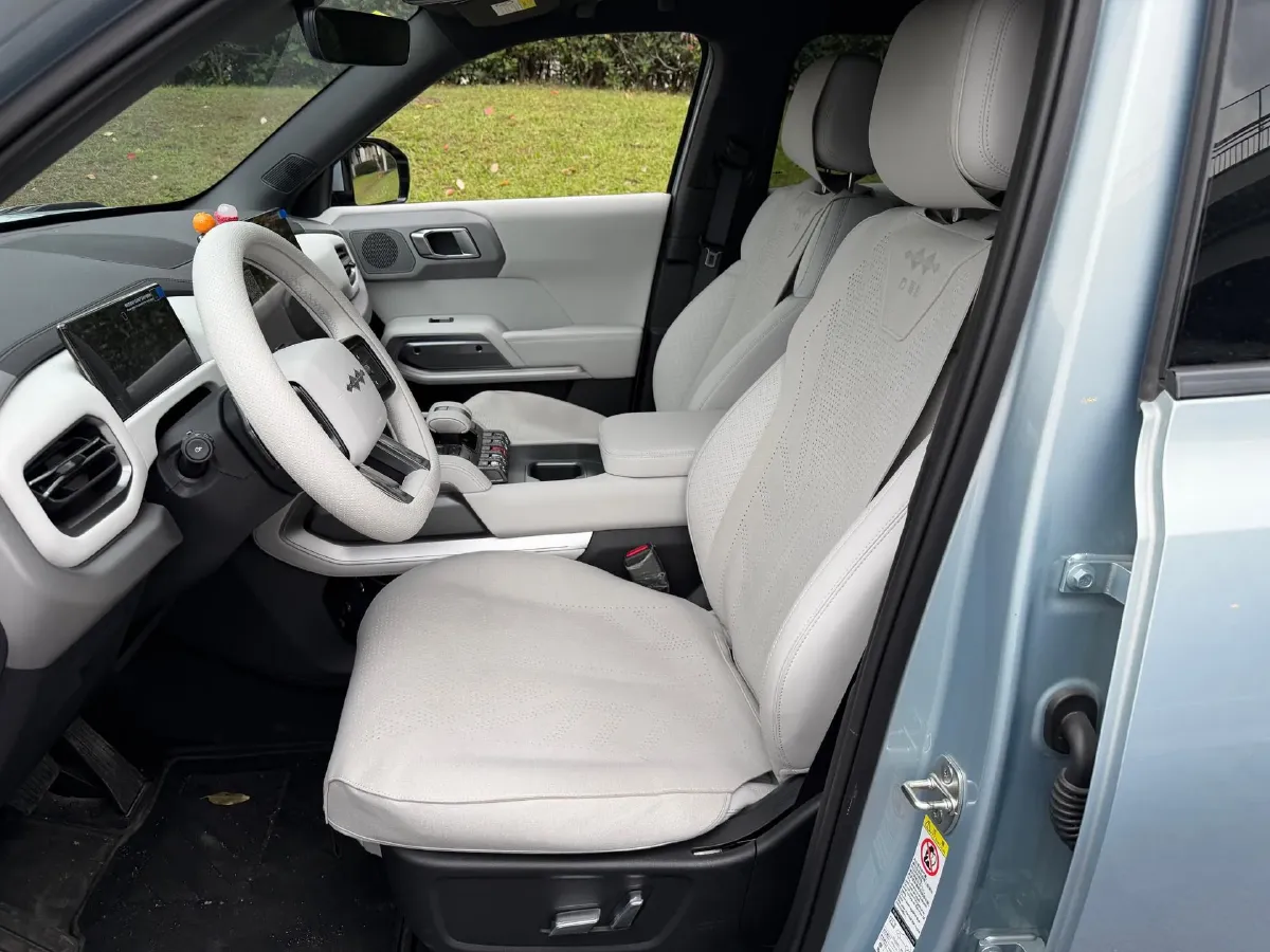 2025 FangChengBao Tai 3 BEV,autocango,china used car exporter,china ev exporter,chinese used car exporter,chinese used ev exporter