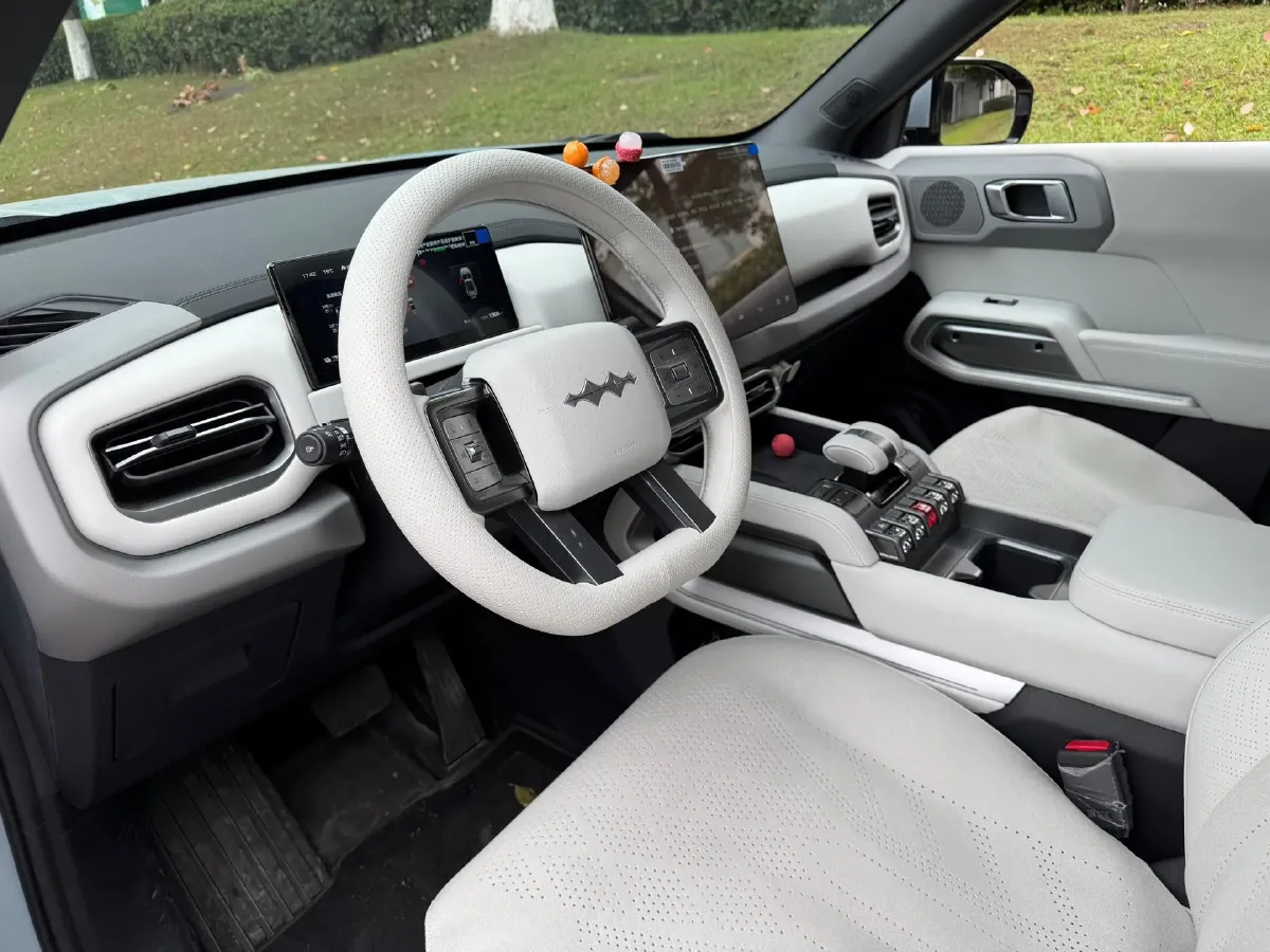 2025 FangChengBao Tai 3 BEV,autocango,china used car exporter,china ev exporter,chinese used car exporter,chinese used ev exporter