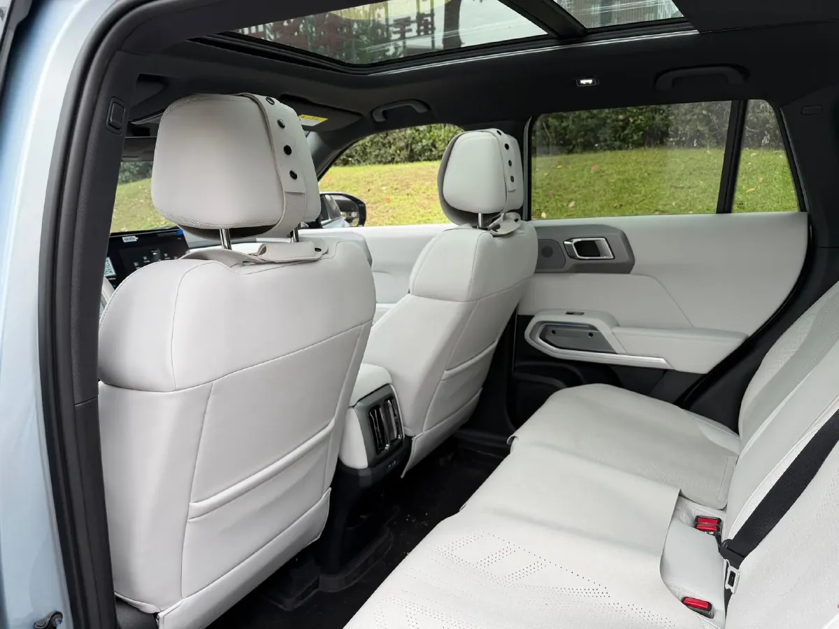 2025 FangChengBao Tai 3 BEV,autocango,china used car exporter,china ev exporter,chinese used car exporter,chinese used ev exporter