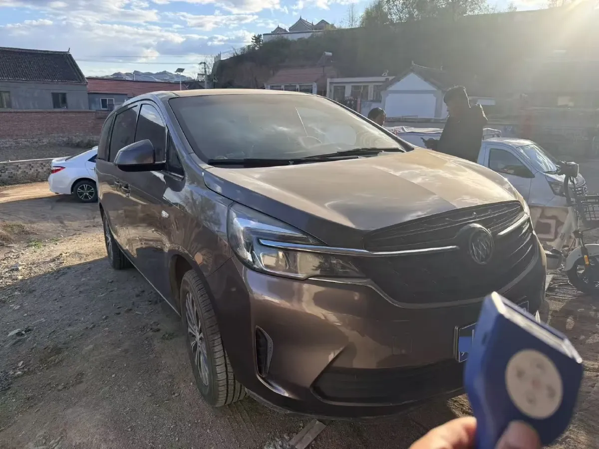 2021 Buick GL8 2.0T 237HP L4 9AT,autocango,china used car exporter,china ev exporter,chinese used car exporter,chinese used ev exporter