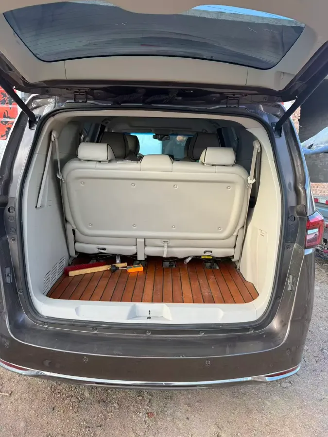 2021 Buick GL8 2.0T 237HP L4 9AT,autocango,china used car exporter,china ev exporter,chinese used car exporter,chinese used ev exporter