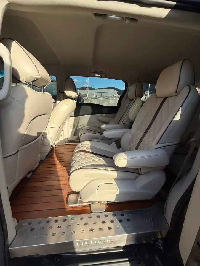 2021 Buick GL8 2.0T 237HP L4 9AT,autocango,china used car exporter,china ev exporter,chinese used car exporter,chinese used ev exporter