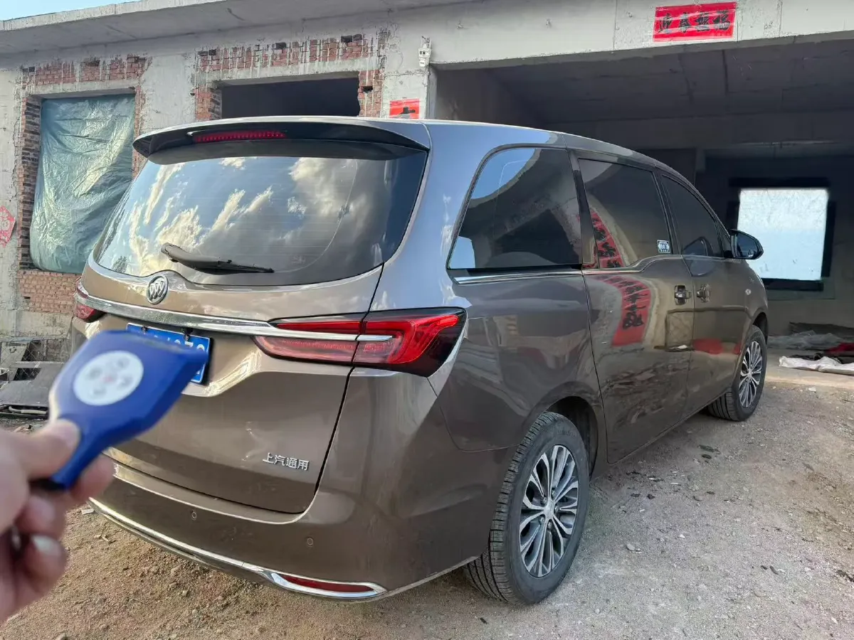 2021 Buick GL8 2.0T 237HP L4 9AT,autocango,china used car exporter,china ev exporter,chinese used car exporter,chinese used ev exporter