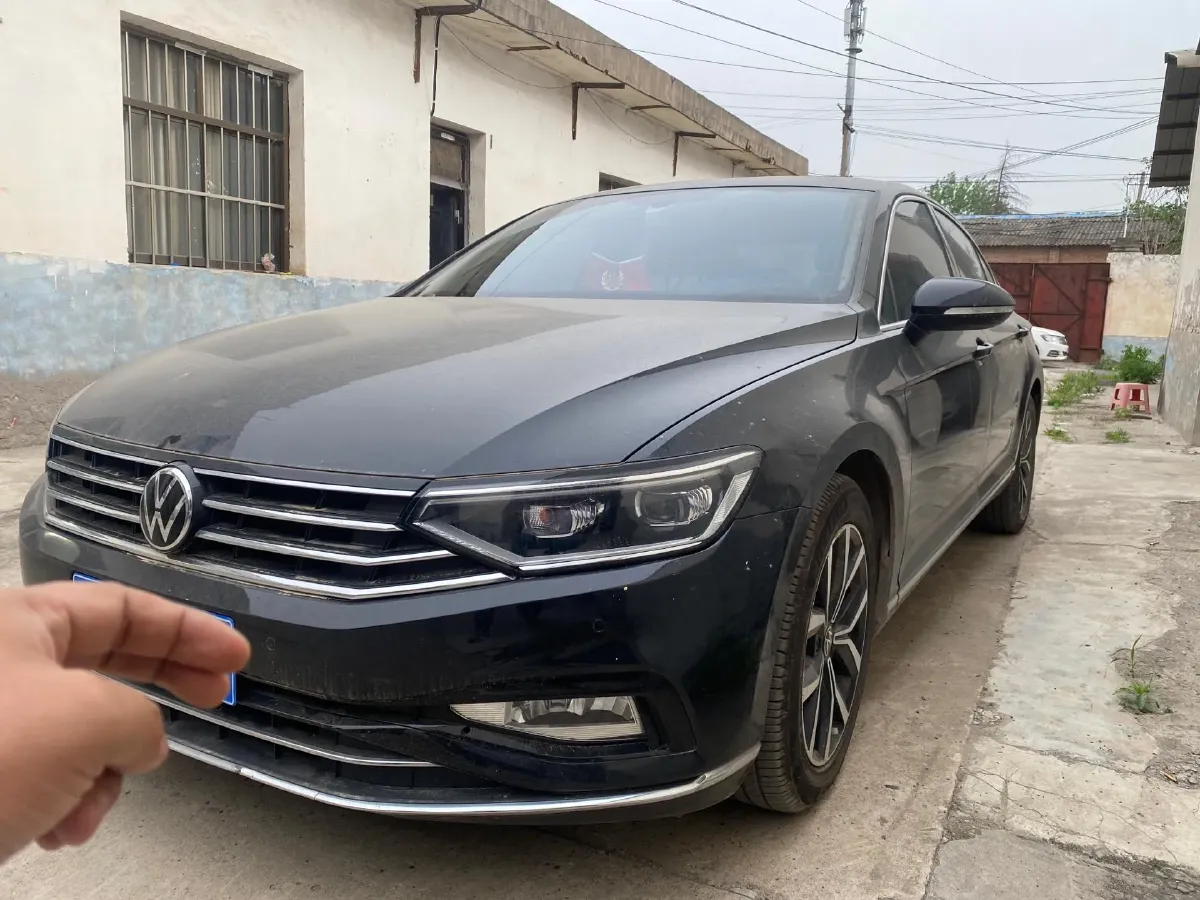 2020 Volkswagen Magotan 2.0T 186HP L4 7DCT,autocango,china used car exporter,china ev exporter,chinese used car exporter,chinese used ev exporter