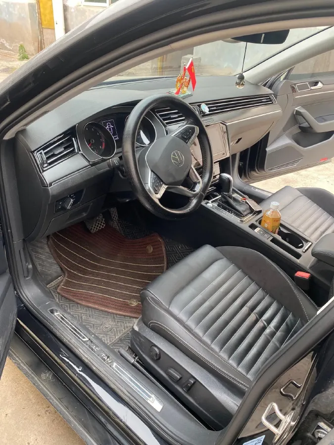 2020 Volkswagen Magotan 2.0T 186HP L4 7DCT,autocango,china used car exporter,china ev exporter,chinese used car exporter,chinese used ev exporter