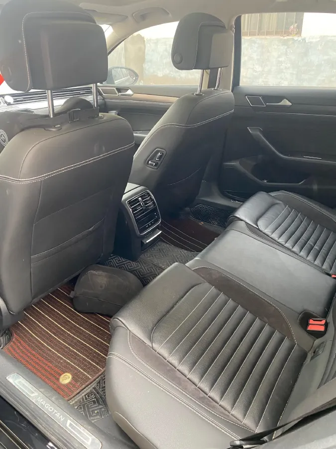 2020 Volkswagen Magotan 2.0T 186HP L4 7DCT,autocango,china used car exporter,china ev exporter,chinese used car exporter,chinese used ev exporter
