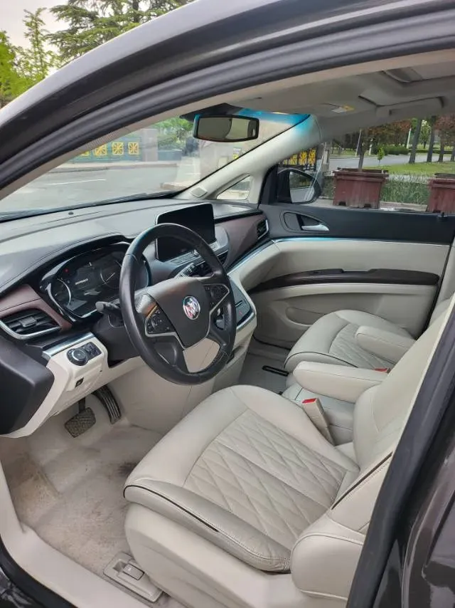 2021 Buick GL8 2.0T 237HP L4 9AT,autocango,china used car exporter,china ev exporter,chinese used car exporter,chinese used ev exporter