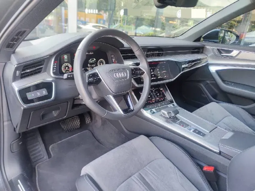 2021 Audi A6L 2.0T 224HP L4 7DCT,autocango,china used car exporter,china ev exporter,chinese used car exporter,chinese used ev exporter