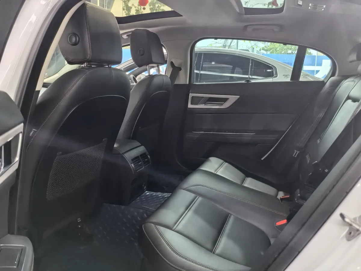 2018 Jaguar XEL 2.0T 200HP L4 8AT,autocango,china used car exporter,china ev exporter,chinese used car exporter,chinese used ev exporter