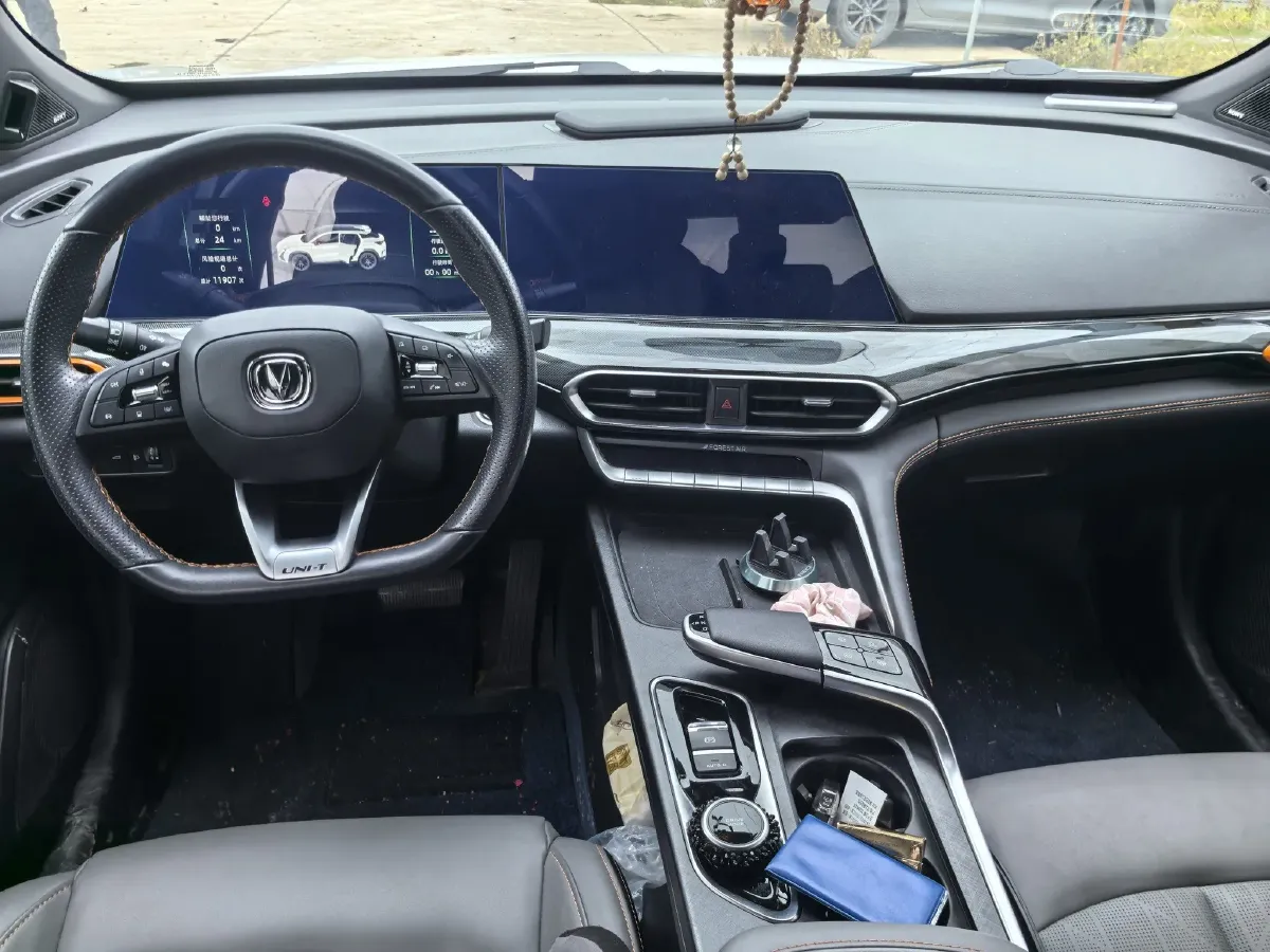 2022 ChangAn UNI-T 1.5T 188HP L4 7DCT,autocango,china used car exporter,china ev exporter,chinese used car exporter,chinese used ev exporter