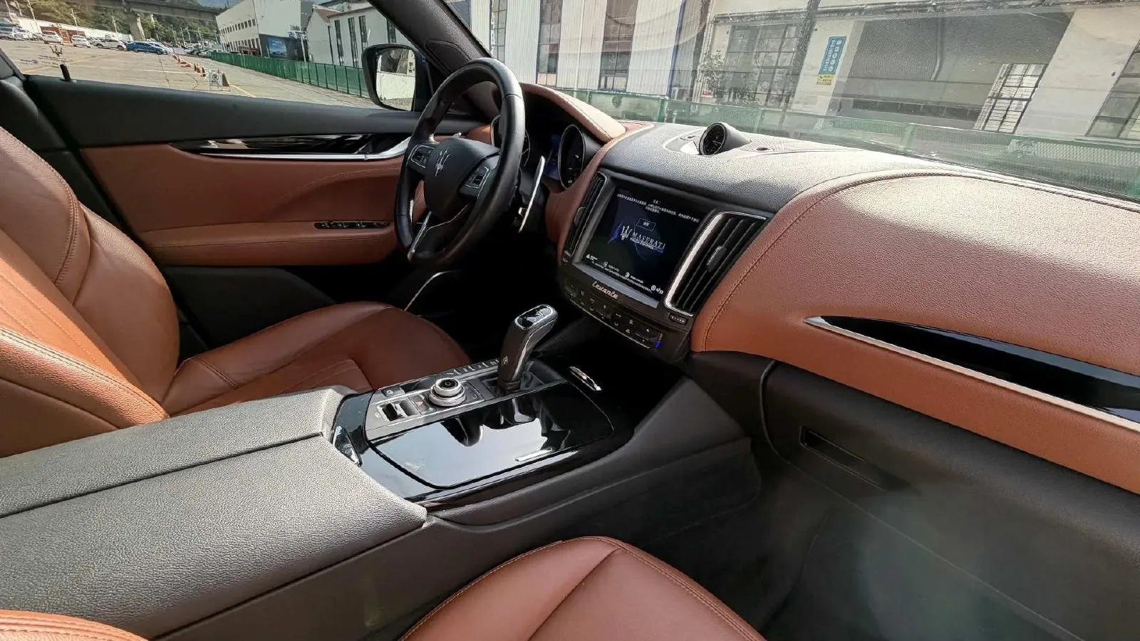 2019 Maserati Levante 3.0T 350HP V6 8AT,autocango,china used car exporter,china ev exporter,chinese used car exporter,chinese used ev exporter