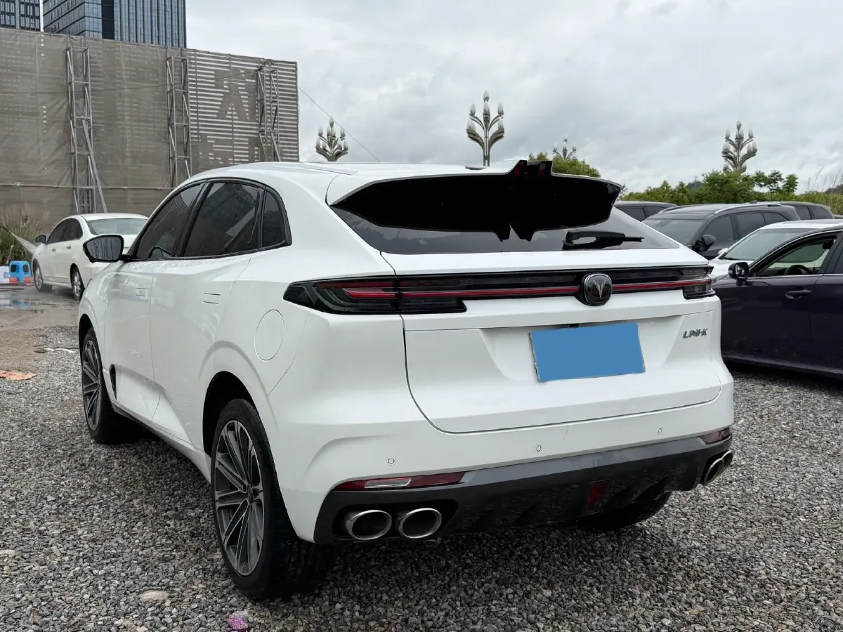 2021 ChangAn UNI-K 2.0T 233HP L4 8AT,autocango,china used car exporter,china ev exporter,chinese used car exporter,chinese used ev exporter