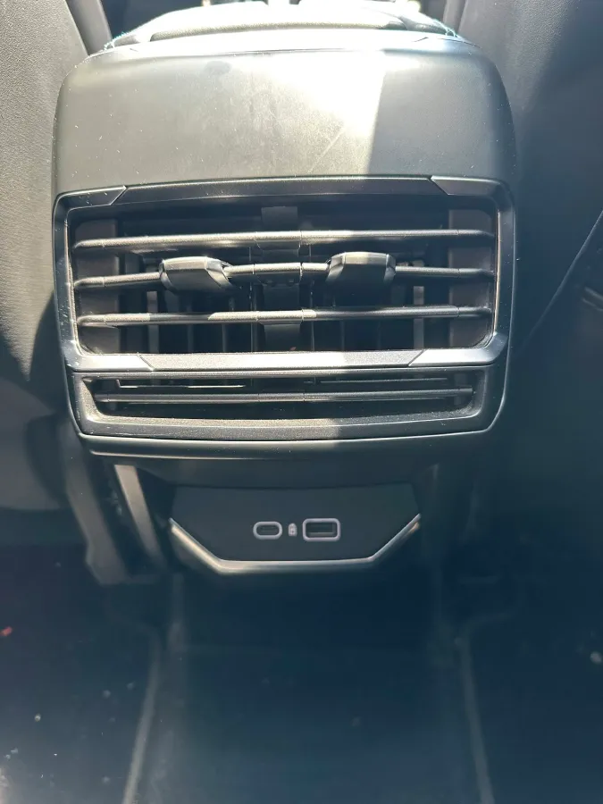 2022 LYNK&CO 05 2.0T 254HP L4 8AT,autocango,china used car exporter,china ev exporter,chinese used car exporter,chinese used ev exporter