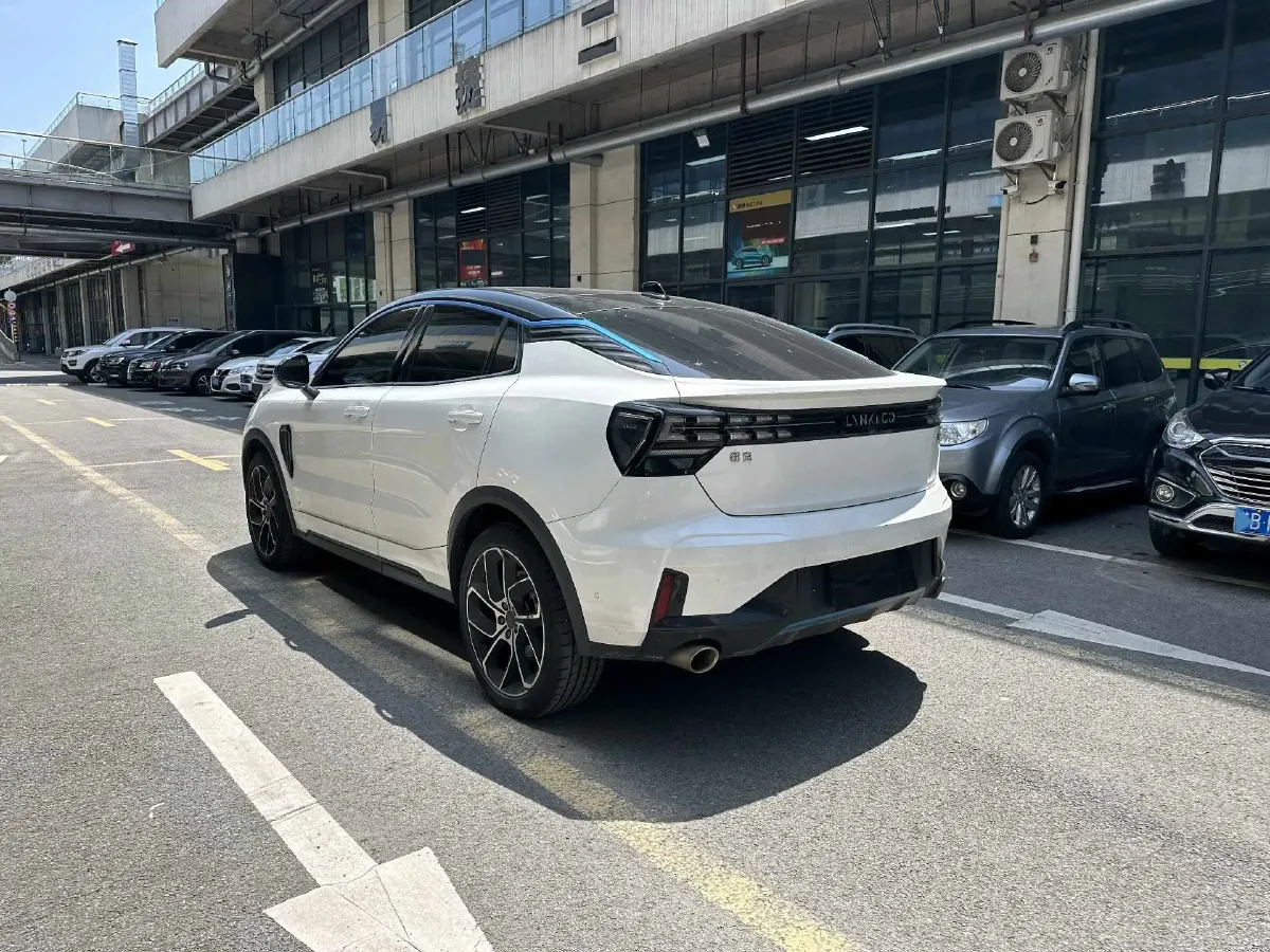 2022 LYNK&CO 05 2.0T 254HP L4 8AT,autocango,china used car exporter,china ev exporter,chinese used car exporter,chinese used ev exporter