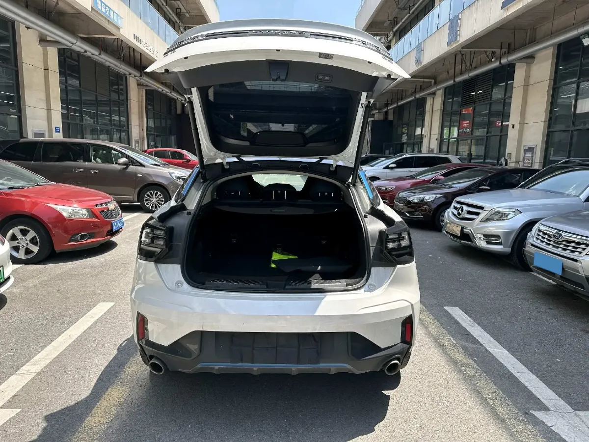 2022 LYNK&CO 05 2.0T 254HP L4 8AT,autocango,china used car exporter,china ev exporter,chinese used car exporter,chinese used ev exporter
