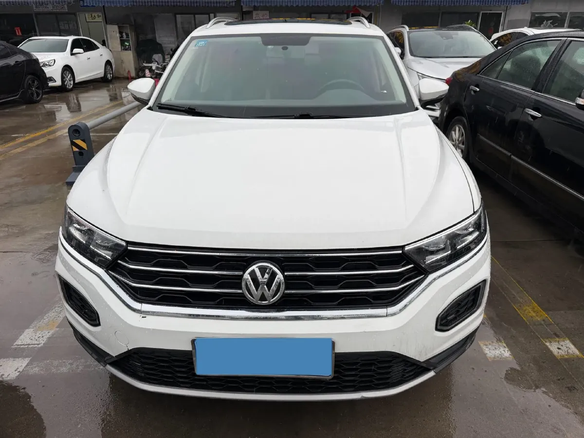 2020 Volkswagen T-Roc 1.4T 131HP L4 7DCT,autocango,china used car exporter,china ev exporter,chinese used car exporter,chinese used ev exporter