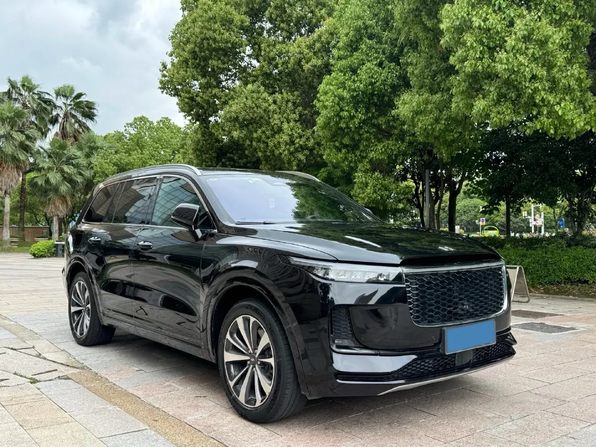 2021 Li ONE Range Extended 131HP REEV 40.5KWH,autocango,china used car exporter,china ev exporter,chinese used car exporter,chinese used ev exporter