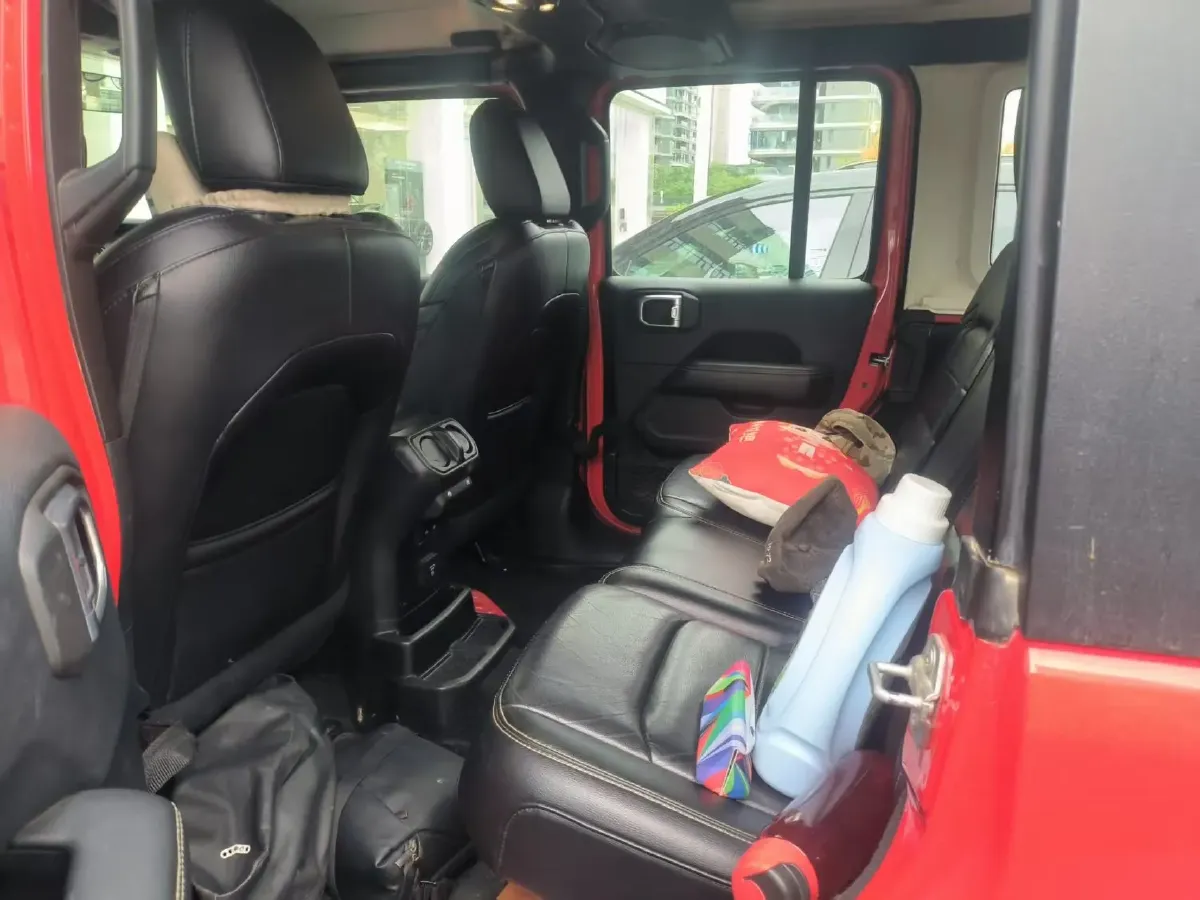 2019 Jeep Wrangler 2.0T 266HP L4 8AT,autocango,china used car exporter,china ev exporter,chinese used car exporter,chinese used ev exporter