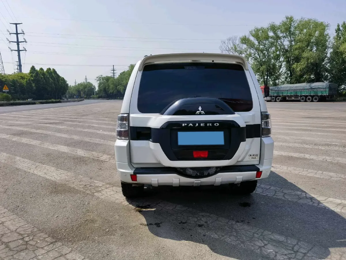 2017 Honda Jade 1.8L 141HP L4 5AT,autocango,china used car exporter,china ev exporter,chinese used car exporter,chinese used ev exporter