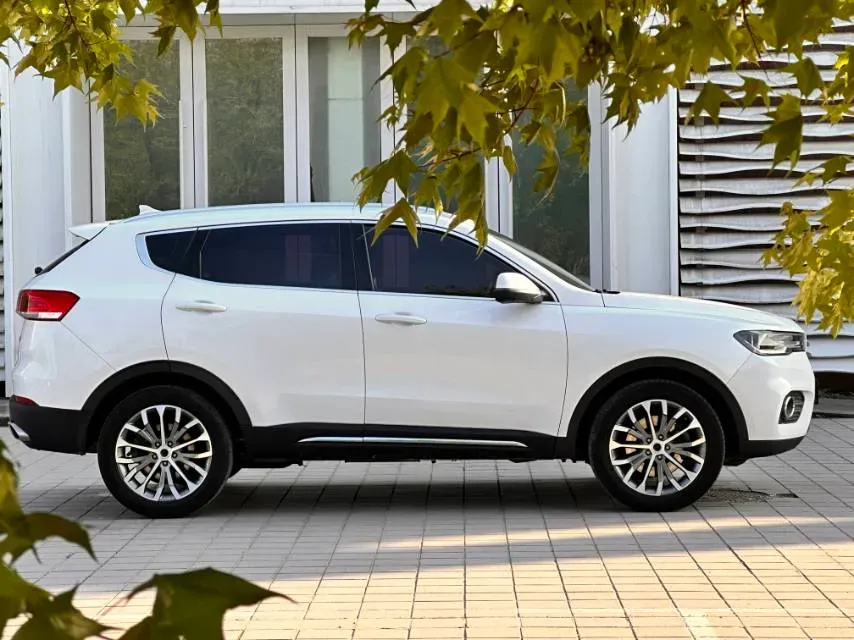 2017 Haval H6 1.5T 169HP L4 7DCT,autocango,china used car exporter,china ev exporter,chinese used car exporter,chinese used ev exporter
