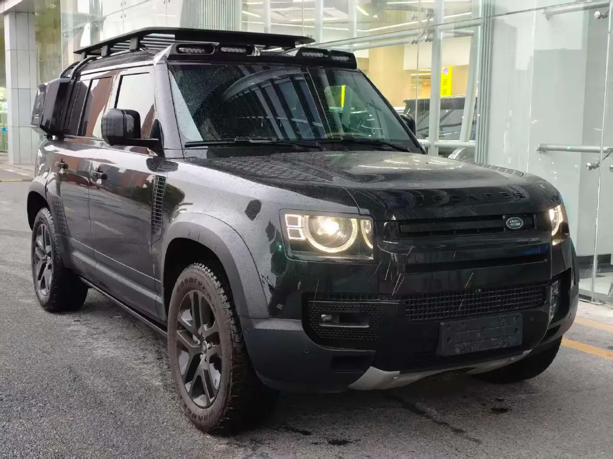 2025 Land Rover Defender 3.0T 400HP L6 8AT,autocango,china used car exporter,china ev exporter,chinese used car exporter,chinese used ev exporter