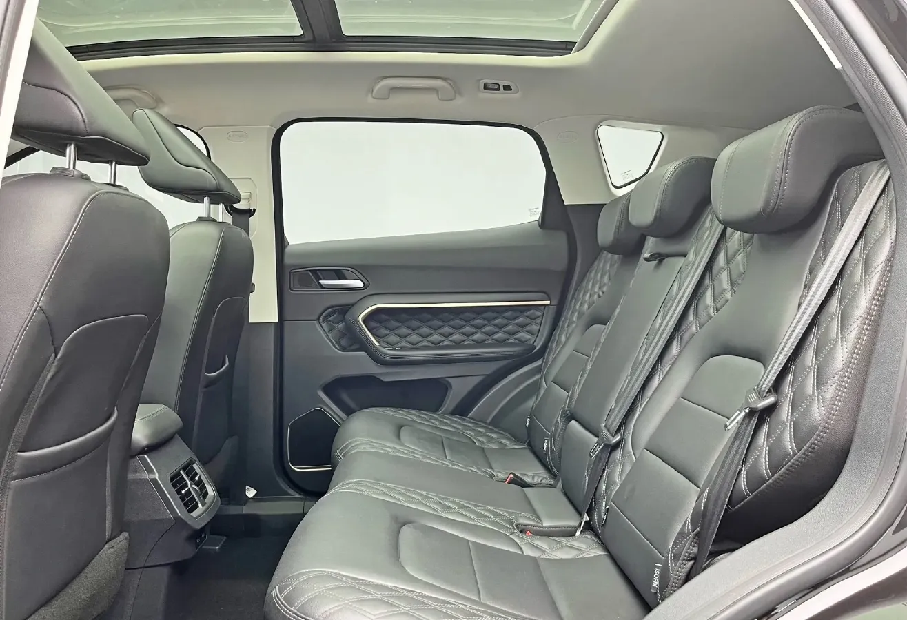 2021 Haval H6 1.5T 150HP L4 7DCT,autocango,china used car exporter,china ev exporter,chinese used car exporter,chinese used ev exporter