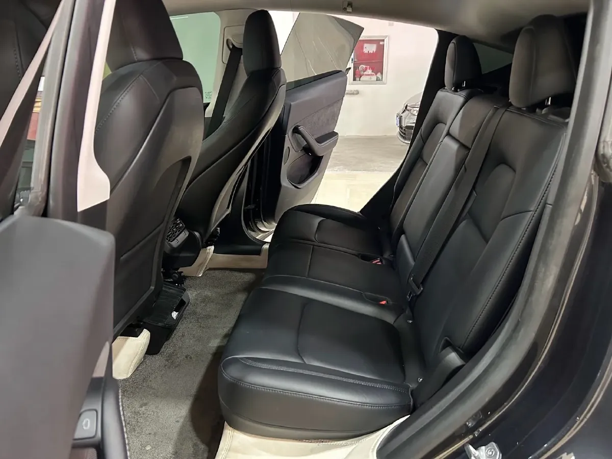 2024 Iveco OuSheng BEV 77.28KWH,autocango,china used car exporter,china ev exporter,chinese used car exporter,chinese used ev exporter