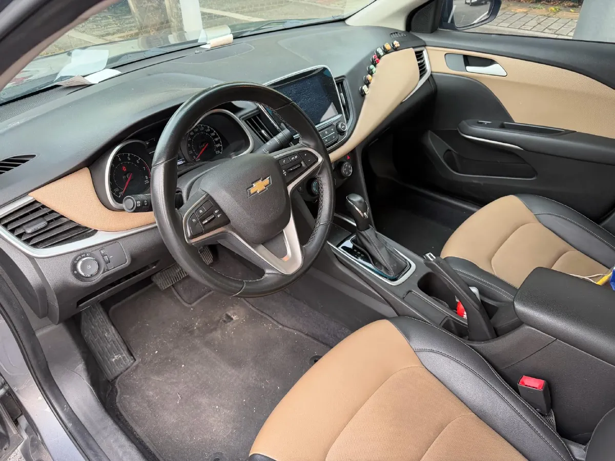 2021 Chevrolet Monza 1.5L 113HP L4 6AT,autocango,china used car exporter,china ev exporter,chinese used car exporter,chinese used ev exporter