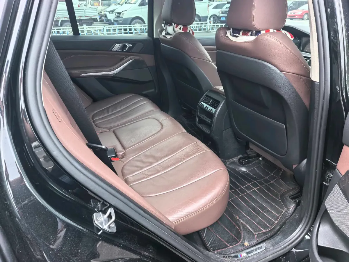 2020 BMW X5 3.0T 340HP L6 8AT,autocango,china used car exporter,china ev exporter,chinese used car exporter,chinese used ev exporter