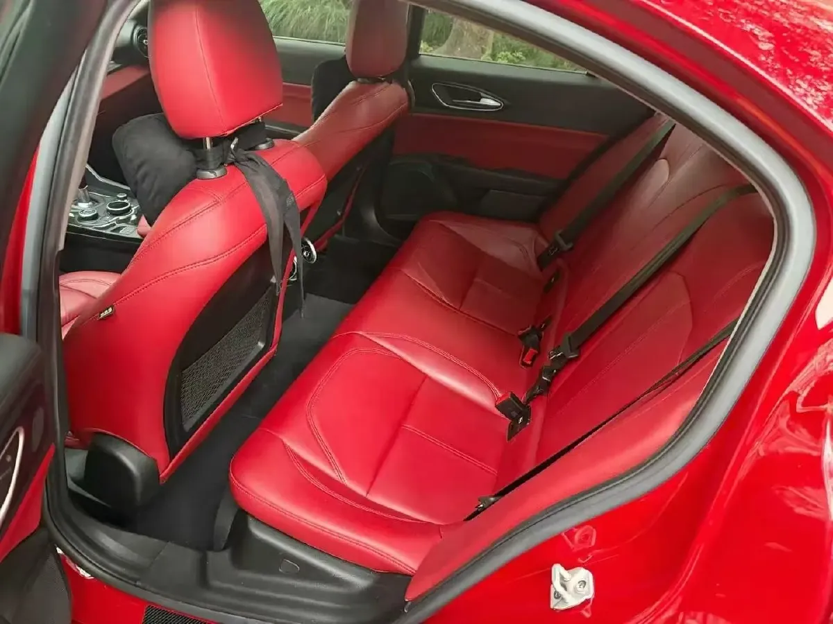 2017 Toyota Highlander 2.0T 220HP L4 6AT,autocango,china used car exporter,china ev exporter,chinese used car exporter,chinese used ev exporter