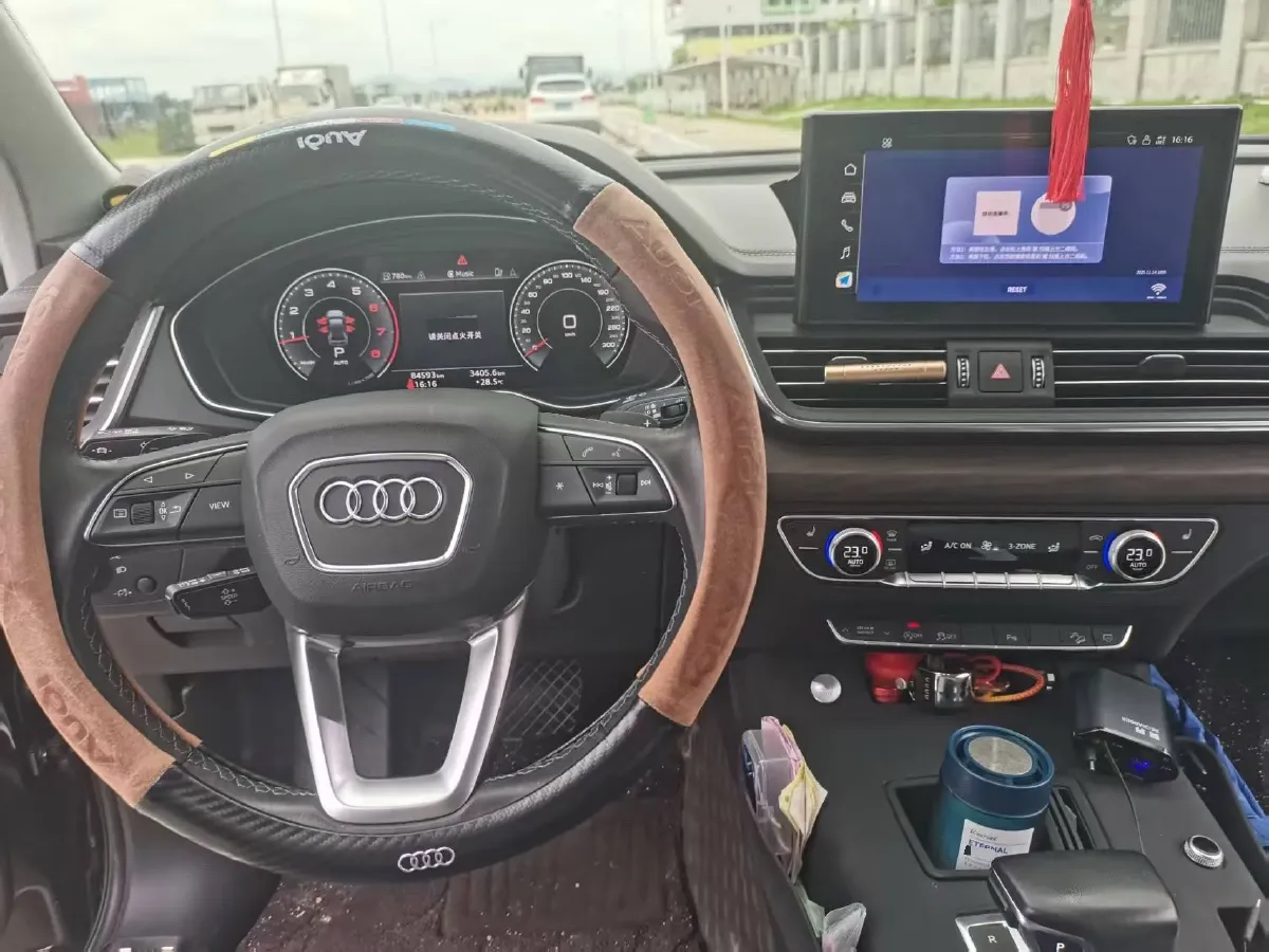 2023 Audi Q5L 2.0T 190HP L4 7DCT,autocango,china used car exporter,china ev exporter,chinese used car exporter,chinese used ev exporter