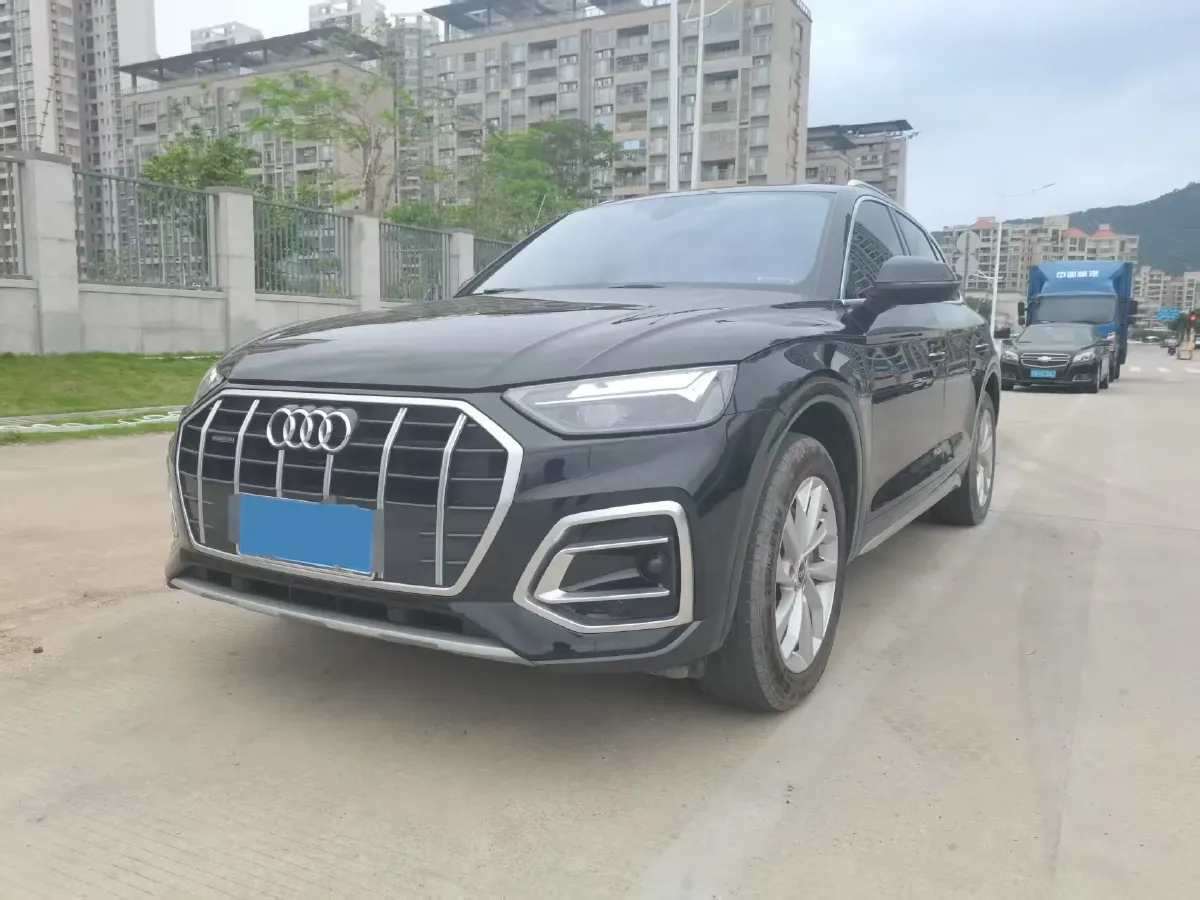 2023 Audi Q5L 2.0T 190HP L4 7DCT,autocango,china used car exporter,china ev exporter,chinese used car exporter,chinese used ev exporter