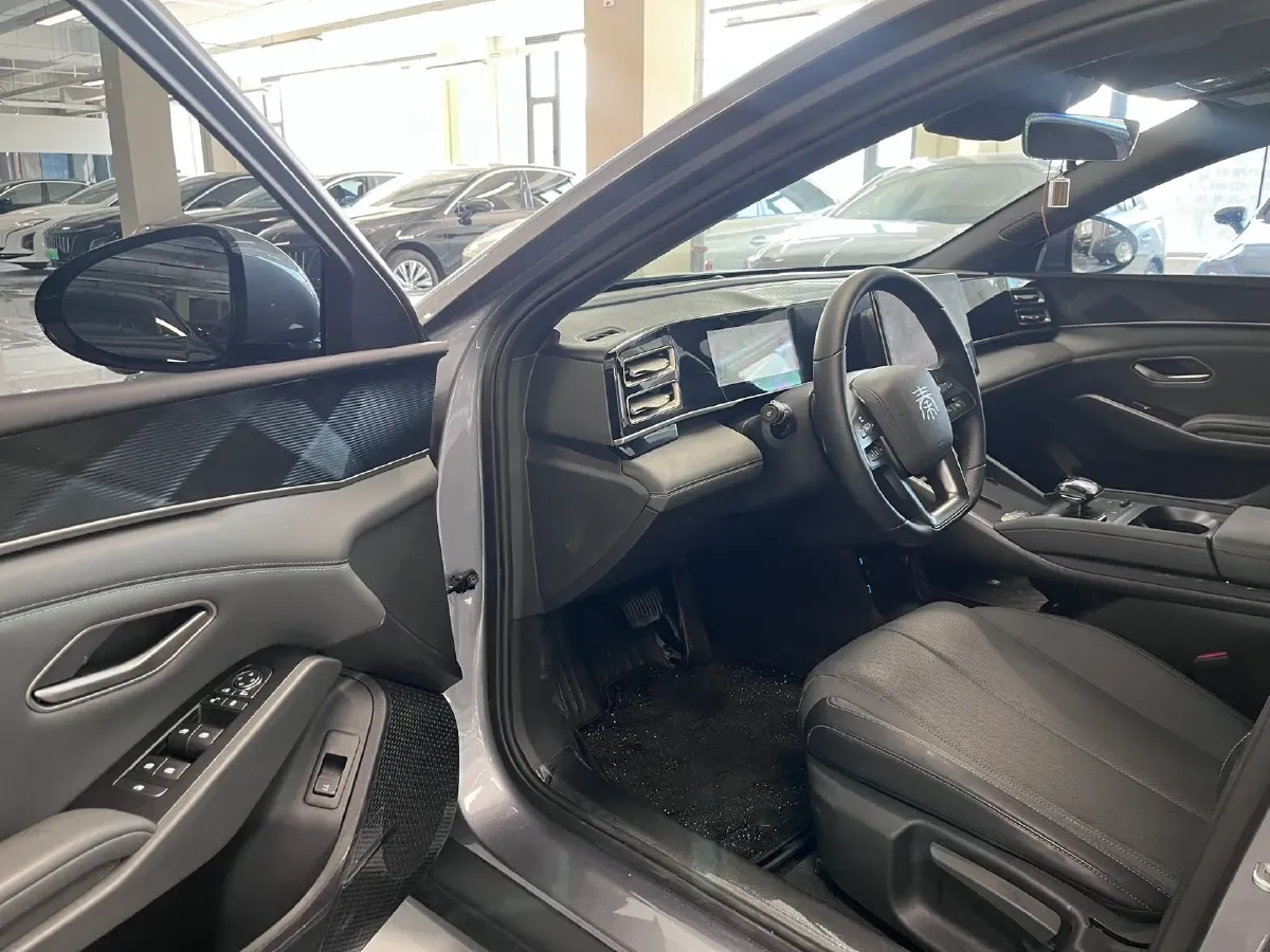 2025 BYD QinL 1.5L 101HP L4 E-CVT PHEV 10.08KWH,autocango,china used car exporter,china ev exporter,chinese used car exporter,chinese used ev exporter