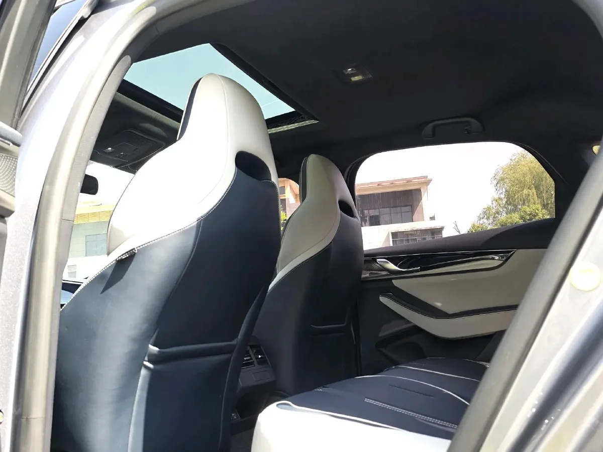 2021 Haval F7 1.5T 169HP L4 7DCT,autocango,china used car exporter,china ev exporter,chinese used car exporter,chinese used ev exporter