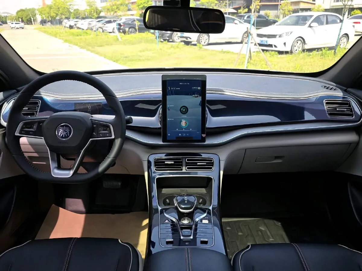 2021 Haval F7 1.5T 169HP L4 7DCT,autocango,china used car exporter,china ev exporter,chinese used car exporter,chinese used ev exporter